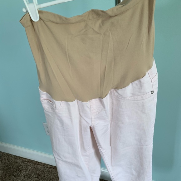 Motherhood Maternity Pants & Jumpsuits Motherhood Maternity Capris